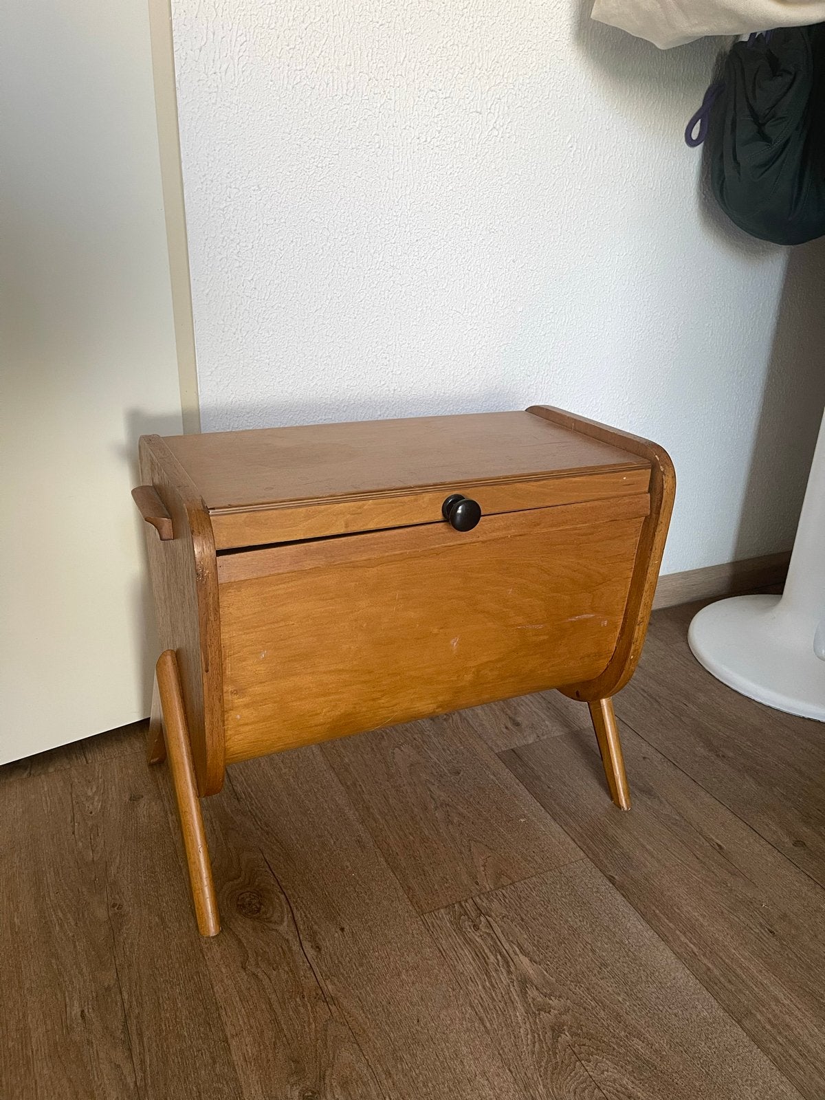 Vintage houten kastje / naaikistje, waarschijnlijk Duits, Ophalen
