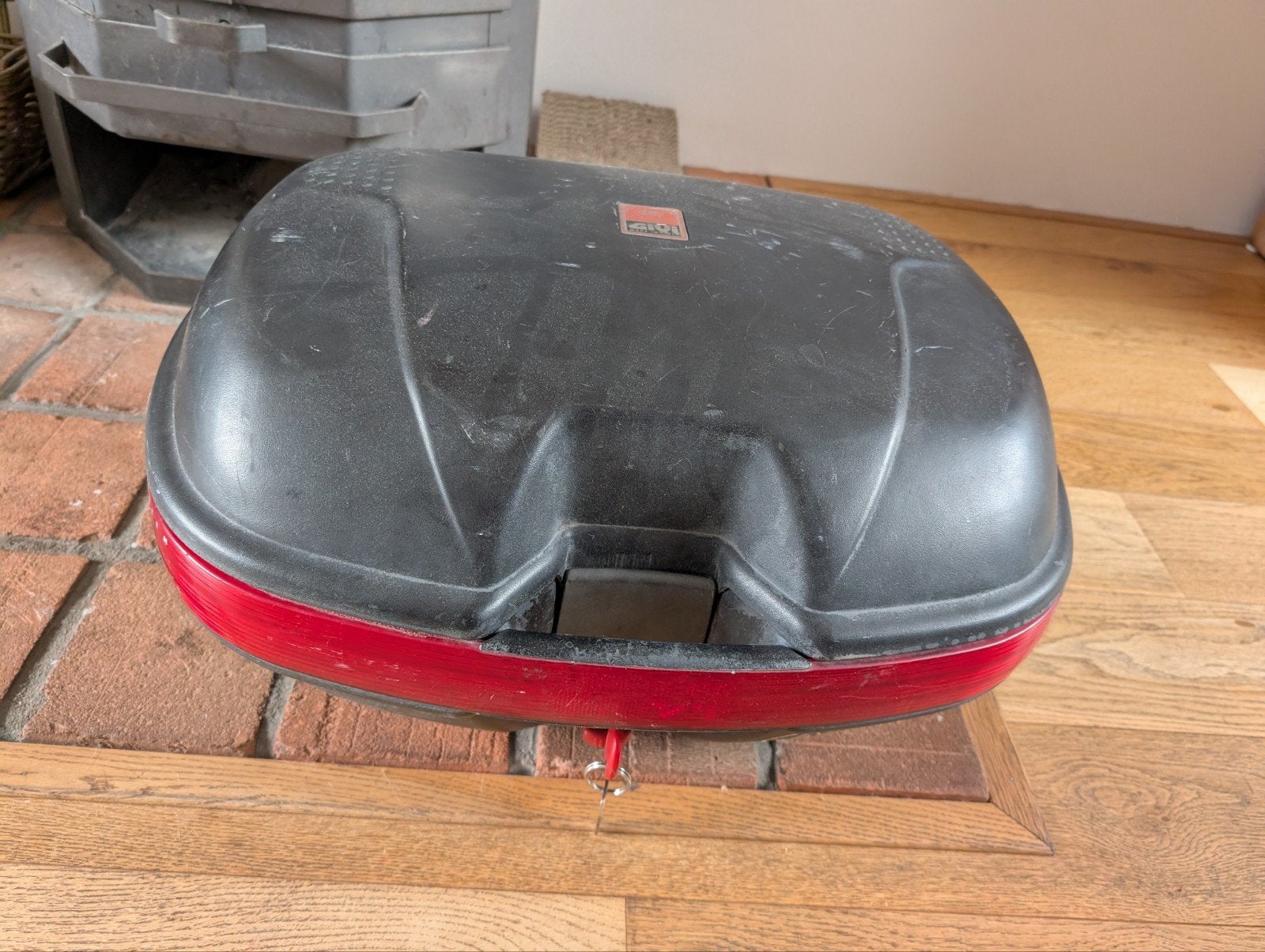 Givi Monokey Topkoffer - Gebruikt, inclusief 2 sleutels, Motoren, Ophalen, Gebruikt