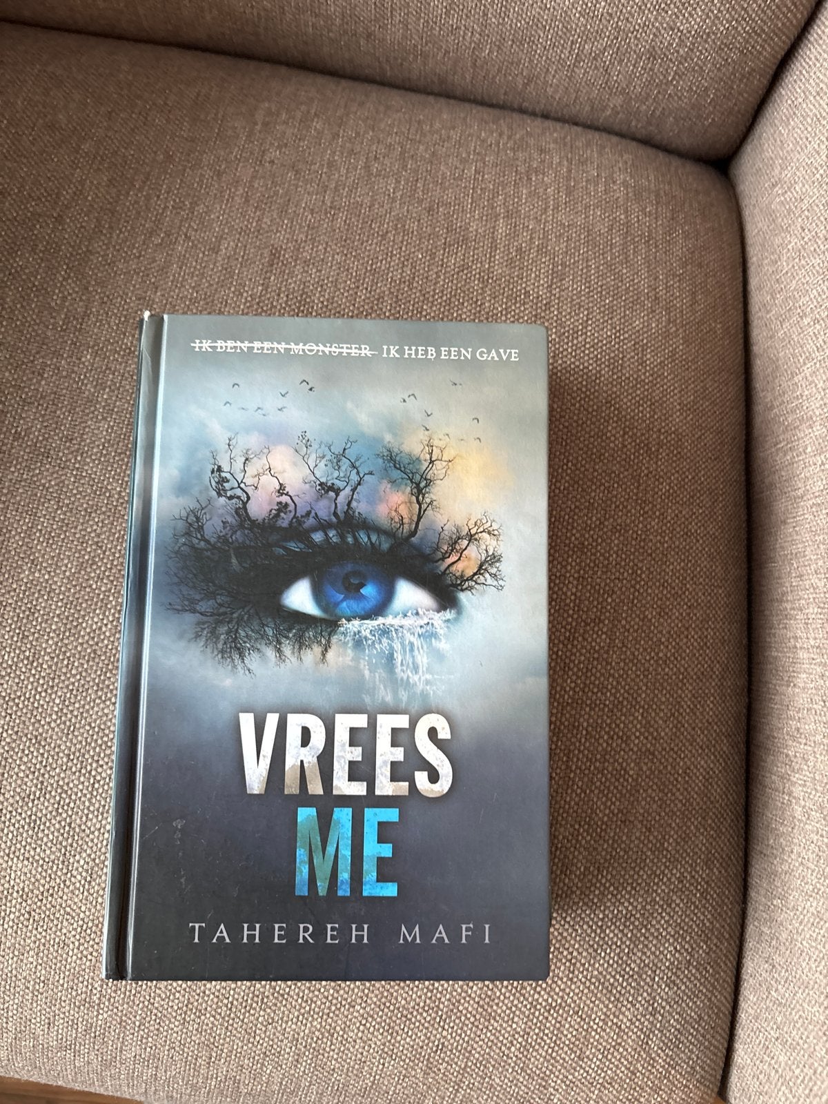 Vrees Me - Tahereh Mafi (Boek), Ophalen of Verzenden, Gelezen, Nederland