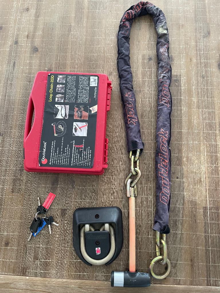 Double lock Loopchain 200 cm kettingslot incl grondanker, Ophalen, Gebruikt, Overige typen