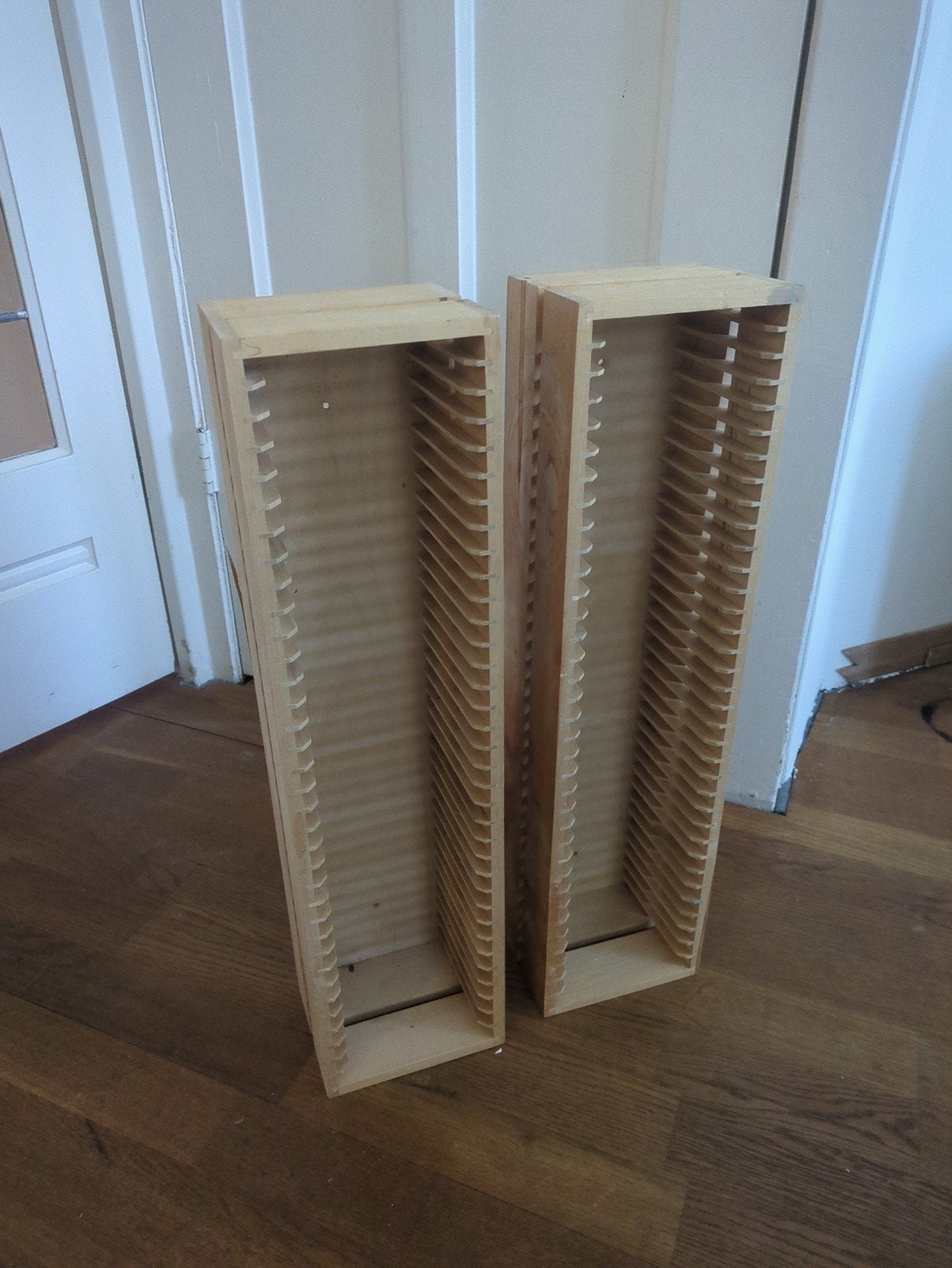 Gratis ophalen houten CD-opbergrekjes, Ophalen, Gebruikt, 75 tot 150 discs, Cd's