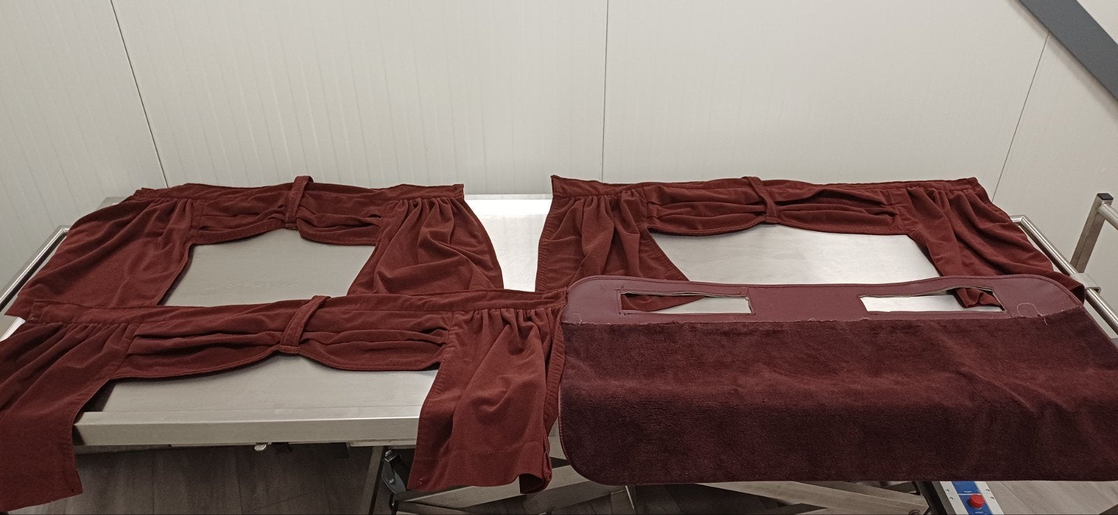 Complete set: Bekleding en veiligheidsmat voor rouwauto, Ophalen of Verzenden, Gebruikt