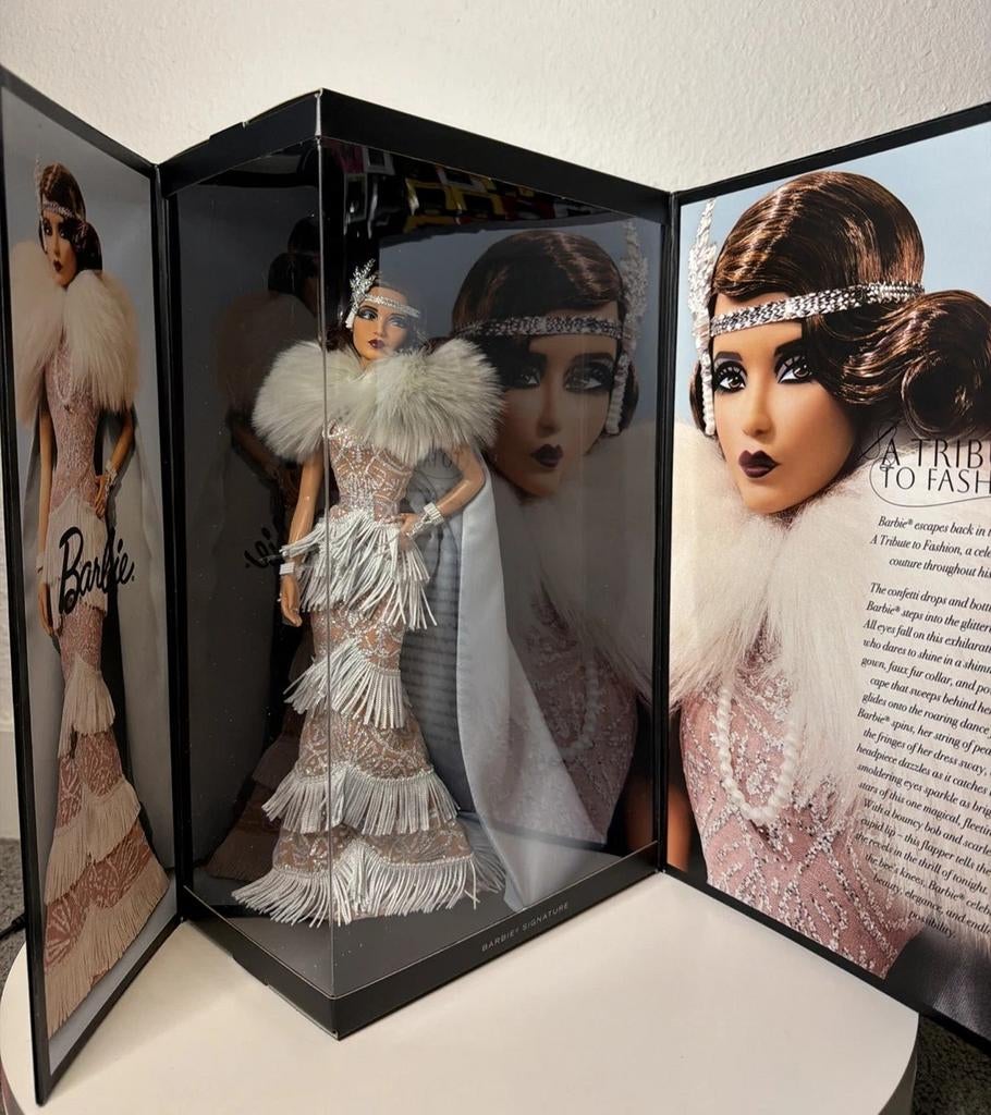 Barbie a tribune to fashion NRFB, Ophalen of Verzenden, Nieuw, Fashion Doll
