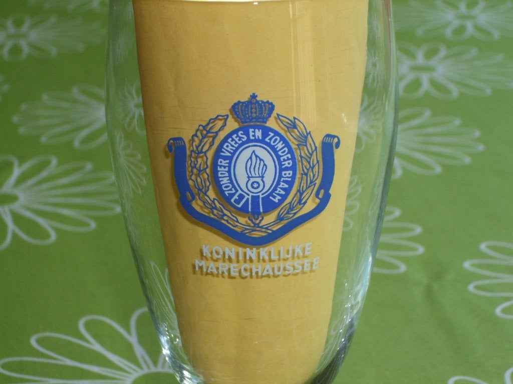 Koninklijke Marechaussee - zonder vrees en zonder blaam glas, Ophalen of Verzenden, Marechaussee, Nederland, Overige typen