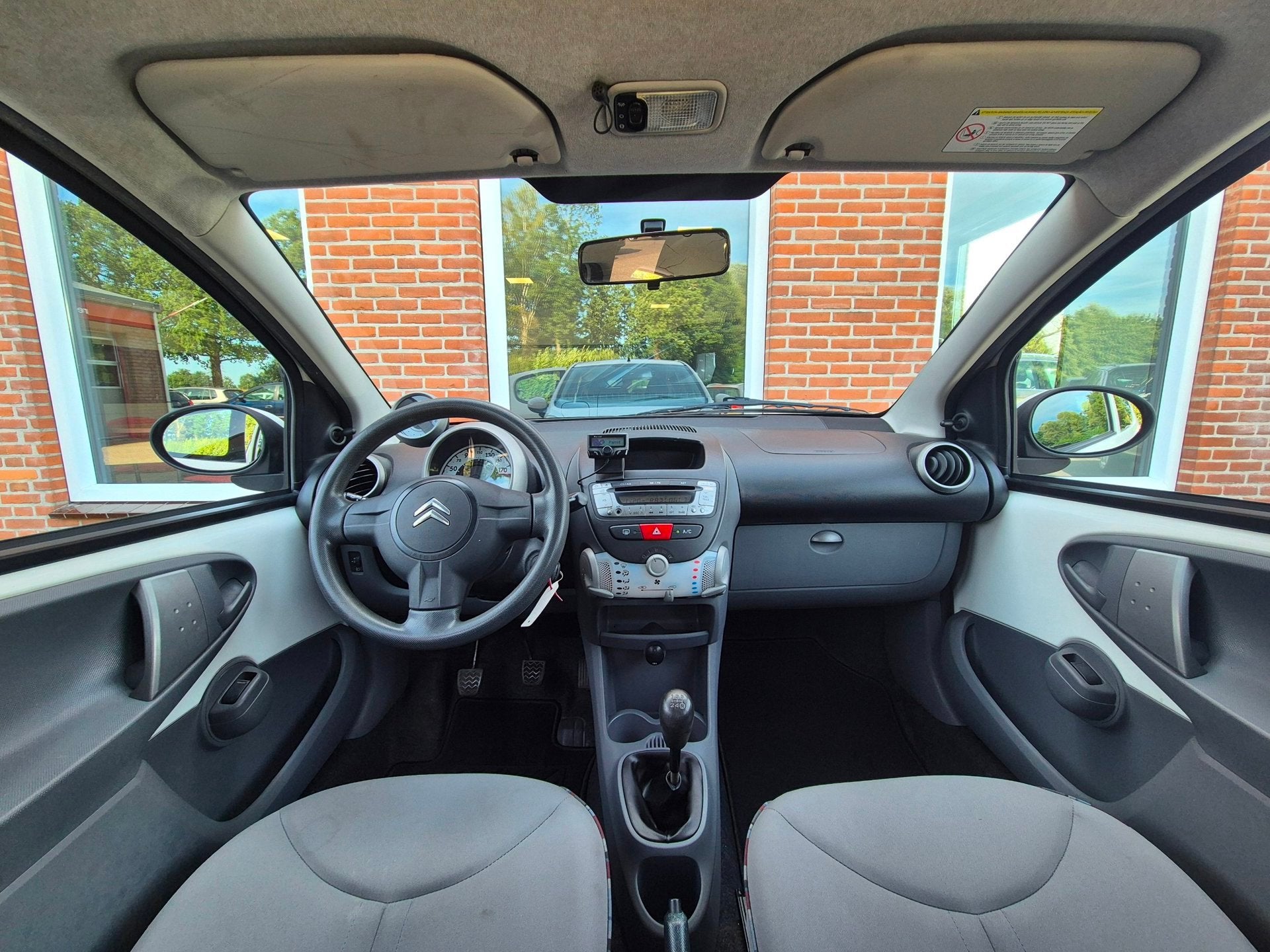 Citroen C1 1.0-12V Ambiance 68PK 5drs airco, elektr.ramen, r, Voorwielaandrijving, Stof, Gebruikt, 4 stoelen