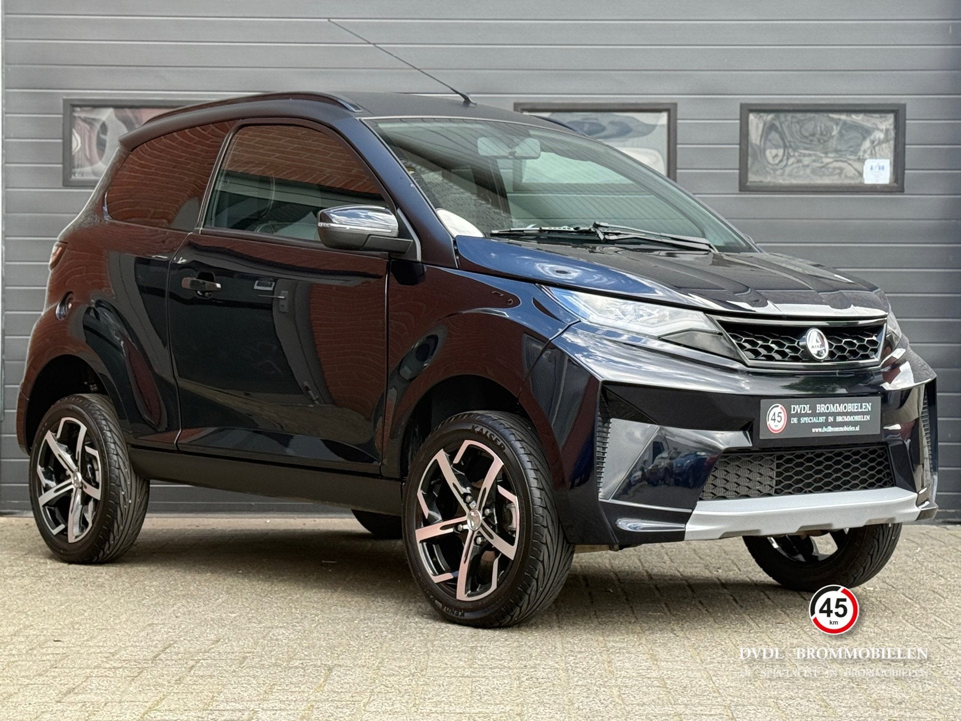 Aixam Crossover XXL Brommobiel DEMO 07-2025 1eig 4700km ZGAN, Diversen, Overige merken, Gebruikt, DVDL Brommobielen, Staarten 32
5281PL  Boxtel, NL