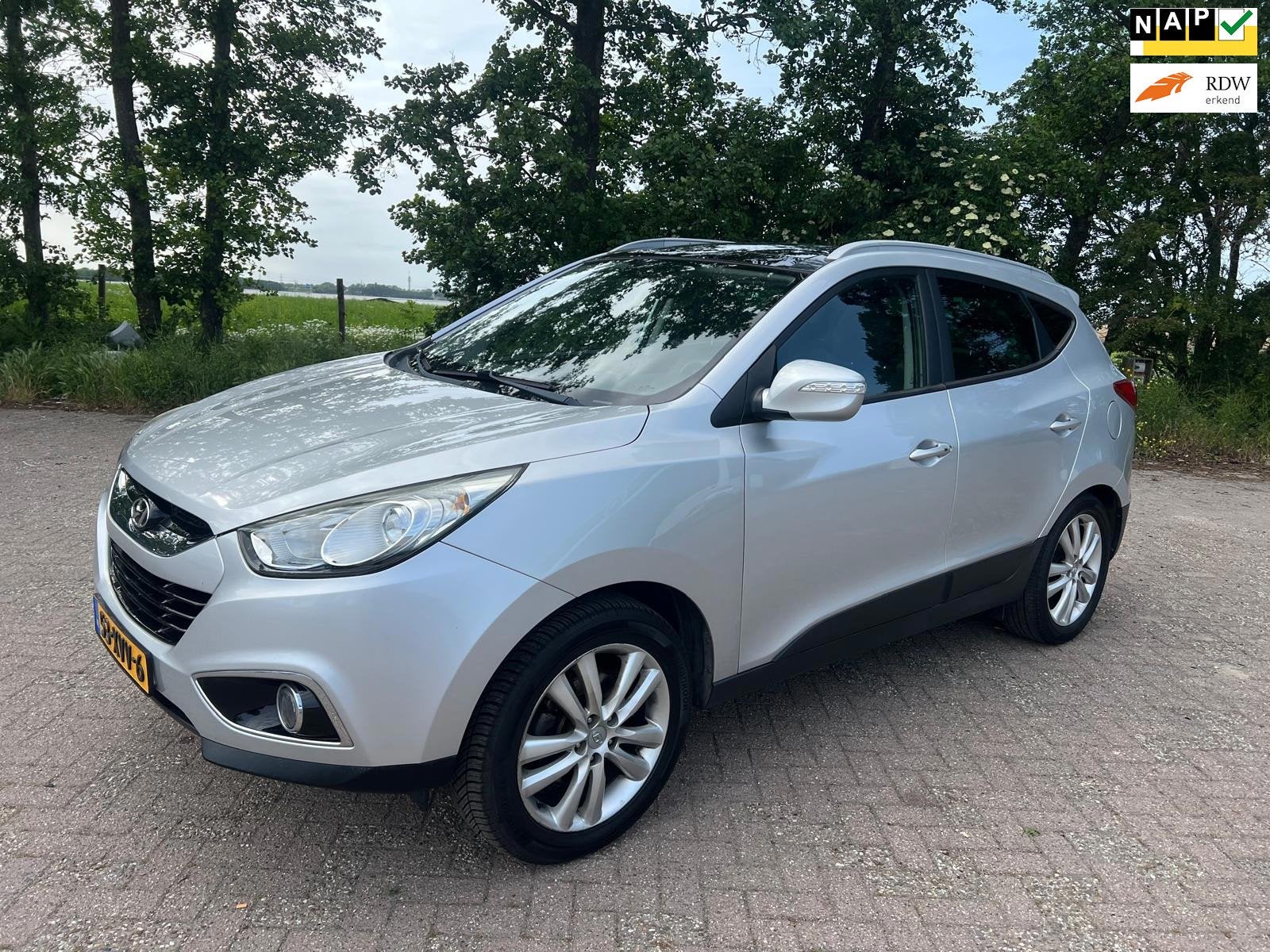 Hyundai Ix35 2.0i i-Catcher AUTOMAAT, Gebruikt, Zwart, 4 cilinders, 163 pk