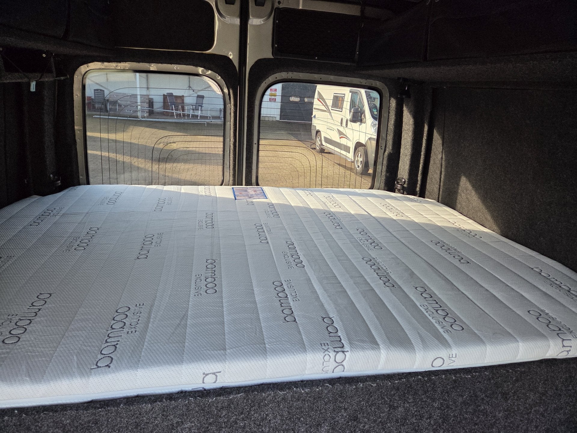 Foto 3 van Pössl MASTER T 35 L2/H2 2,5 DCI Q 5pers! EURO4 AUTOMAAT VAN