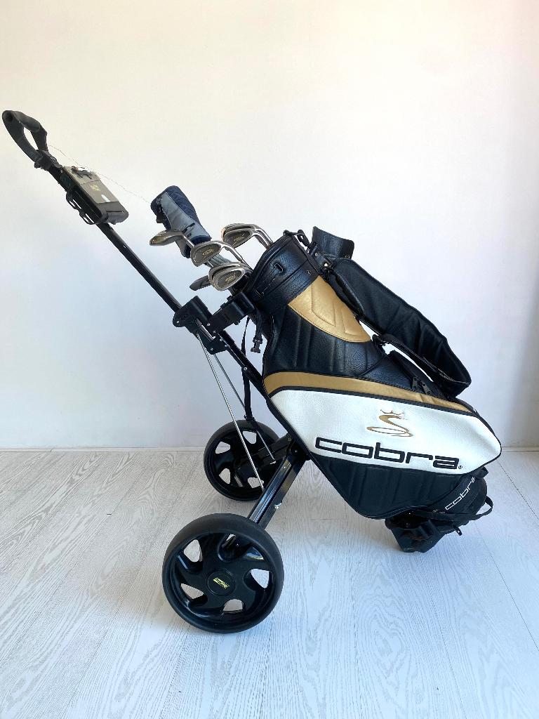 Golfset Cobra dames - in top staat - weinig gebruikt, Sport en Fitness, Golf, Ophalen, Zo goed als nieuw, Set