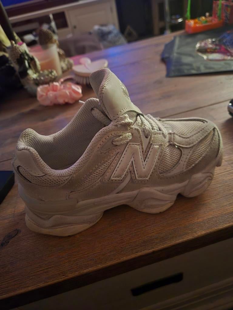 New Balance Kinder Sportschoenen Maat 25, Kinderen en Baby's, Kinderkleding | Schoenen en Sokken, Ophalen, Gebruikt, New Balance
