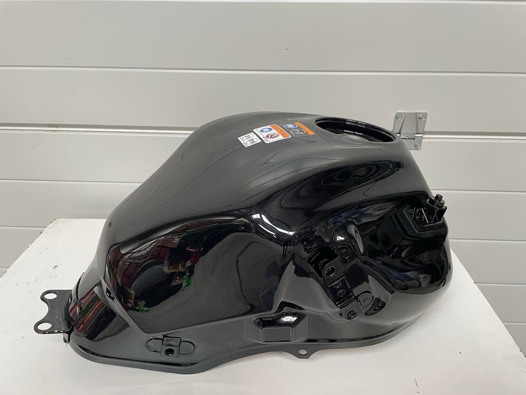 Kawasaki Versys 650 Tank Zwart - Perfecte Staat, Gebruikt, Rijksweg 96, Motor centrum rijen, Info@mcrijen.nl
