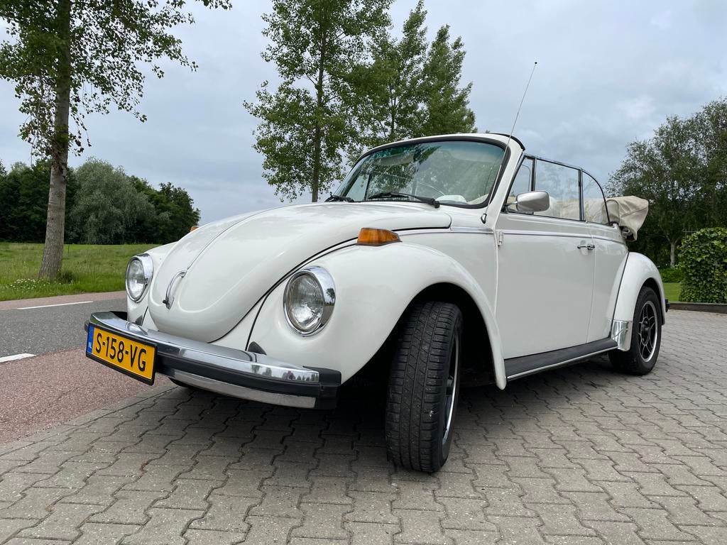 Volkswagen kever cabrio cabriolet triple white 1979, Auto's, Achterwielaandrijving, Cabriolet, Wit, Handgeschakeld