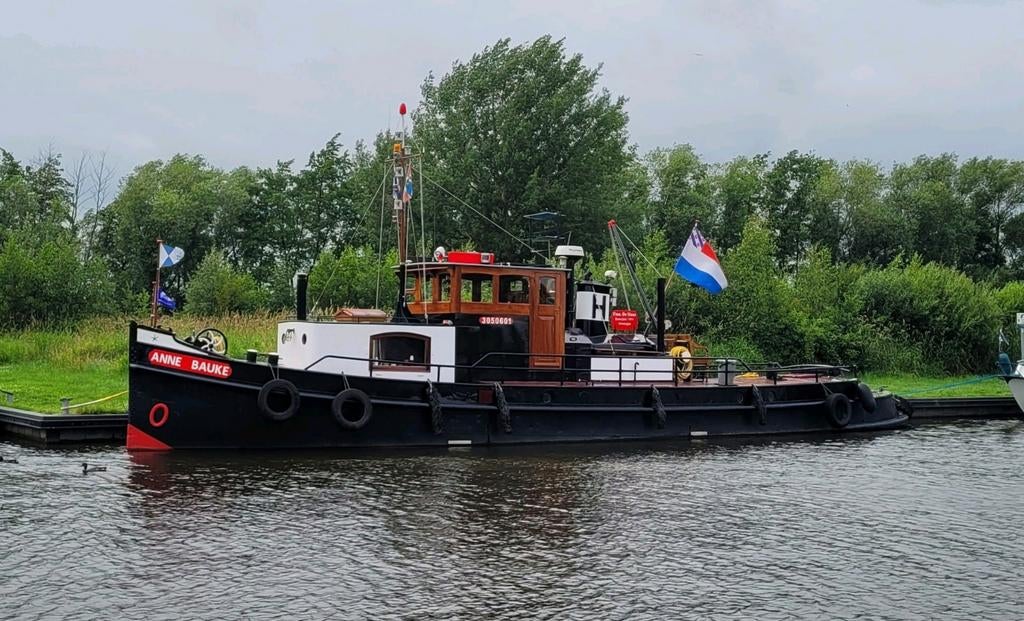 Sleepboot, monument "Anne Bauke" met Kromhout 8TS motor, Ophalen, Gebruikt