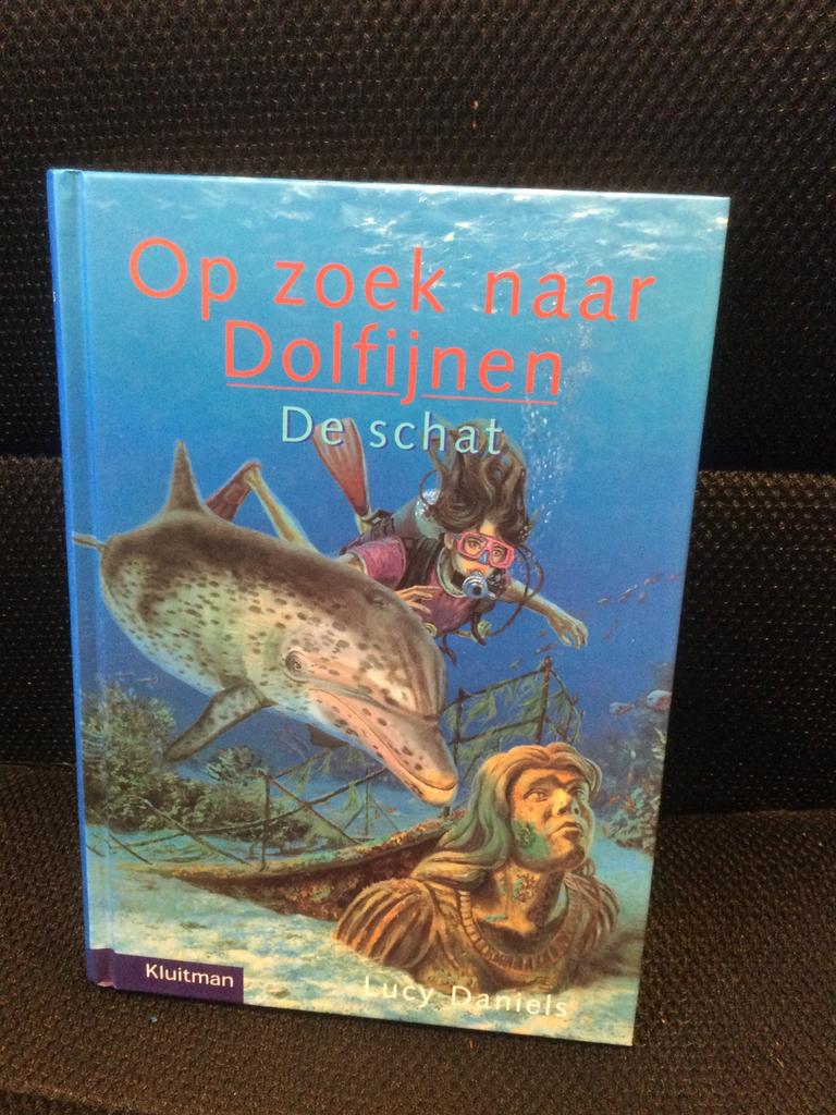 Op zoek naar dolfijnen, Ophalen of Verzenden, Zo goed als nieuw, Lucy Daniëls