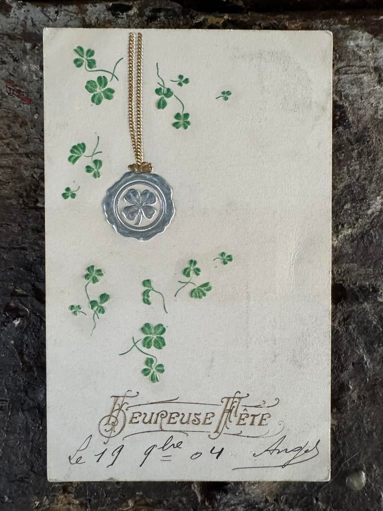 Oude kaart, klavertjes reliëf, 1904, Ophalen of Verzenden, Voor 1920, Overige thema's