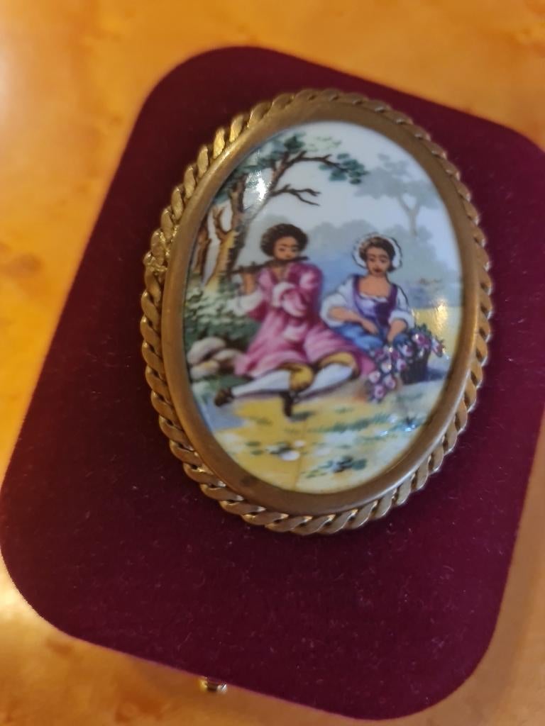 Limoges broche antik, Sieraden, Tassen en Uiterlijk, Ophalen of Verzenden, Overige materialen