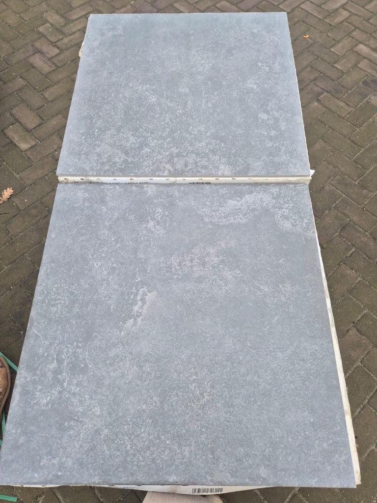 Voordelige tegels! Castello Nero Restpartij 43m2 voor € 800, 60 cm of meer, Nieuw, Ophalen of Verzenden, 10 m² of meer