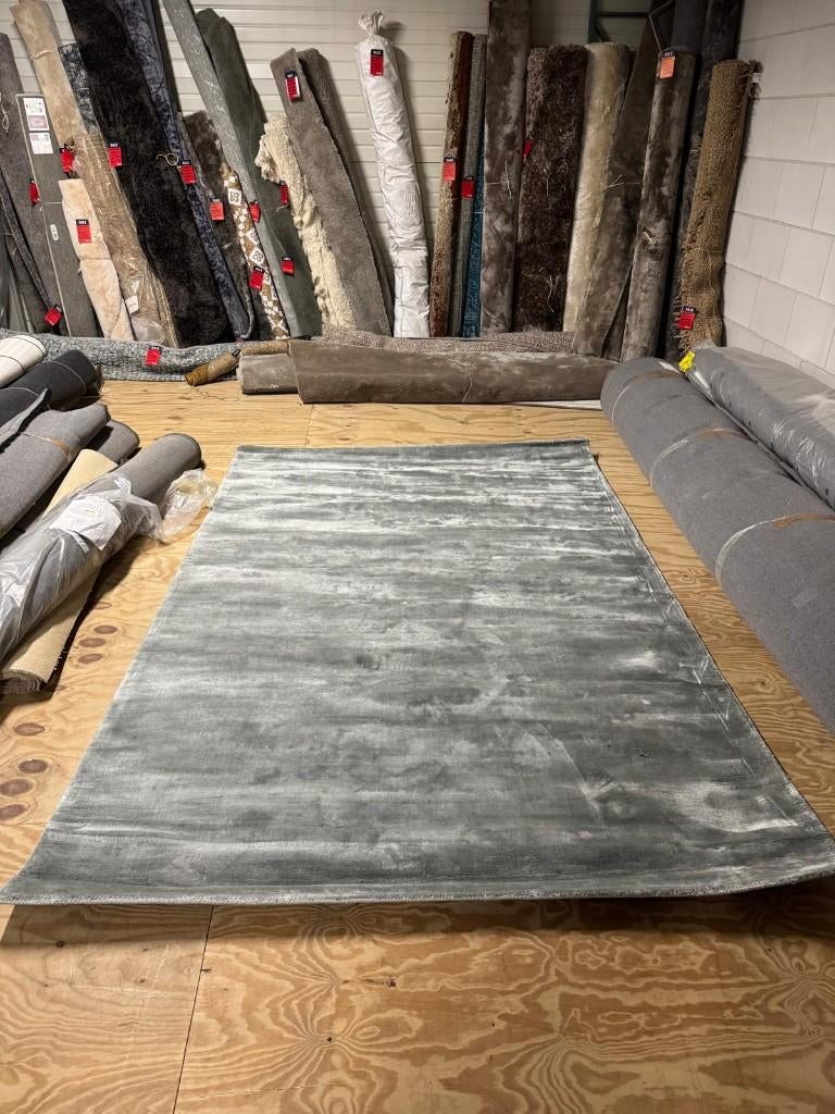 Vloerkleed Flow blauw l Whoon |Meubilex lvan €1149 voor €569, Ophalen, Gebruikt, Blauw, 200 cm of meer