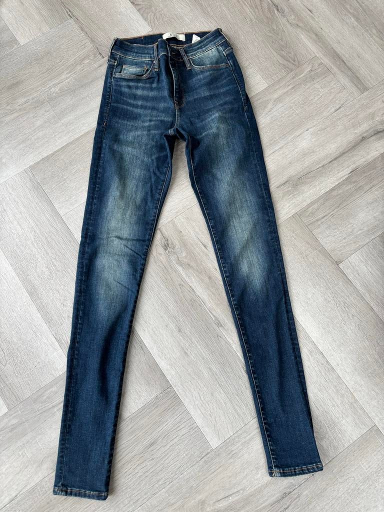 C.O.J. Spijkerbroek Maat 26/32, Ophalen of Verzenden, Zo goed als nieuw, Blauw, W27 (confectie 34) of kleiner