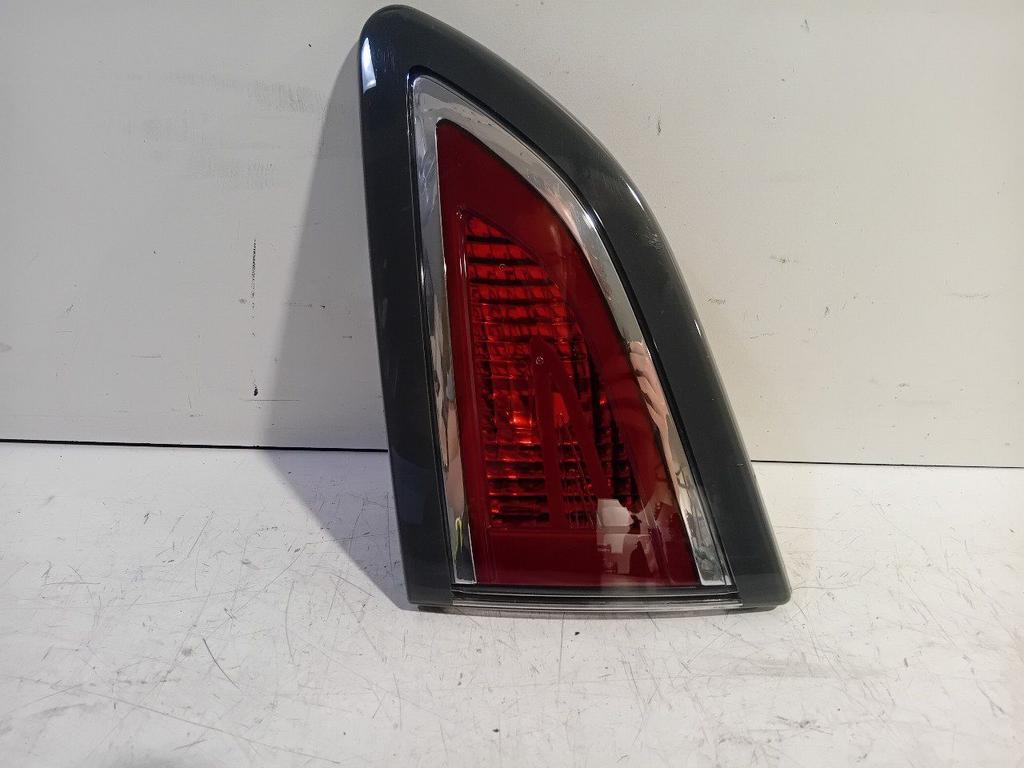 Achterlicht kofferdeksel achterklep rechts Renault Scénic, Auto-onderdelen, Onderdelen@venauto.nl, Van der Ven Autorecycling B.V.