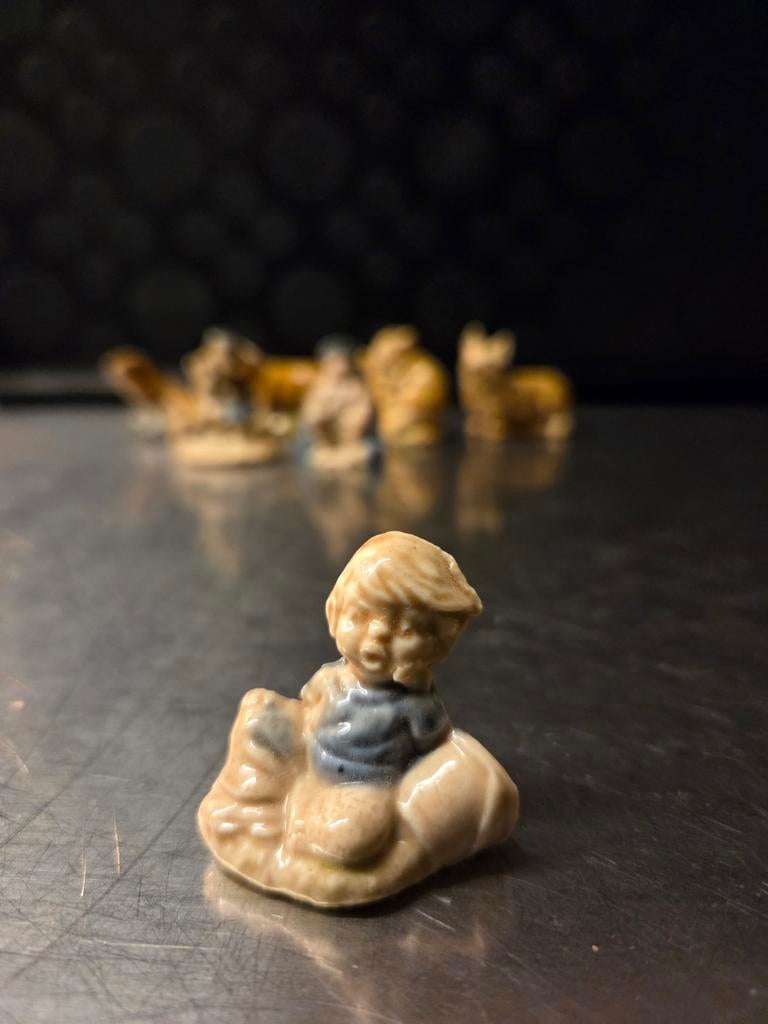 7 Wade Whimsie Porseleinen Beeldjes in 1 Koop, Ophalen of Verzenden