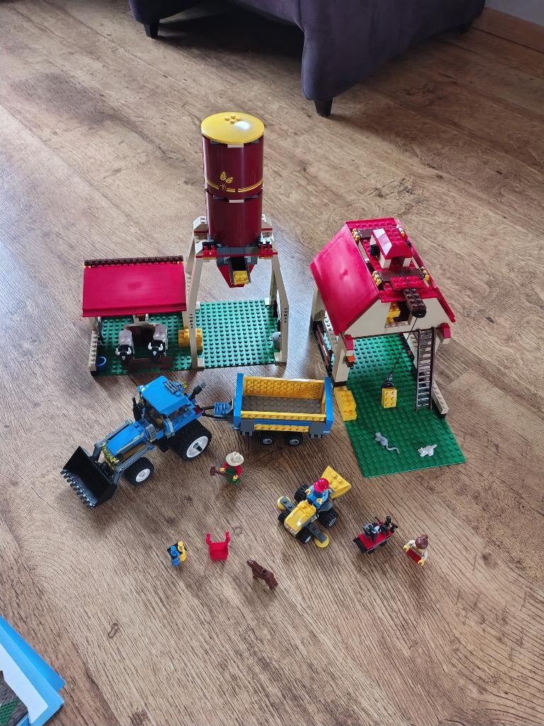 Lego 7637 boerderij compleet met doos en boekjes, Ophalen of Verzenden, Zo goed als nieuw, Complete set, Lego