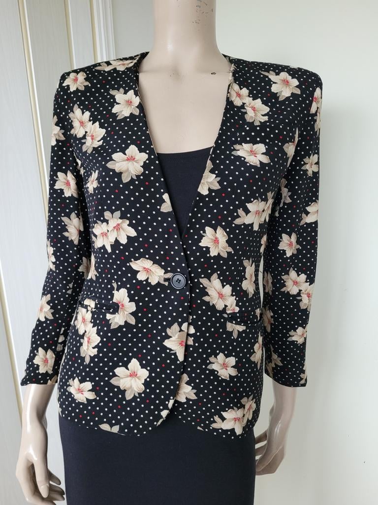 Jones New York jasje maat S/36 viscose bloemen, Jones New York, Overige kleuren, Ophalen of Verzenden, Zo goed als nieuw