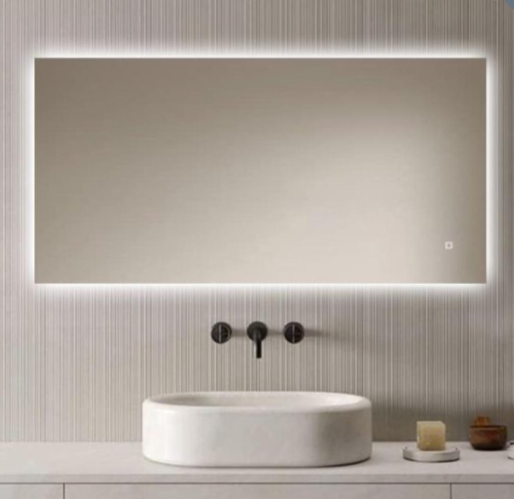 Nieuw in doos badkamerspiegel 120cm x 60 met verlichting, Ophalen, Zo goed als nieuw, Rechthoekig, Minder dan 100 cm