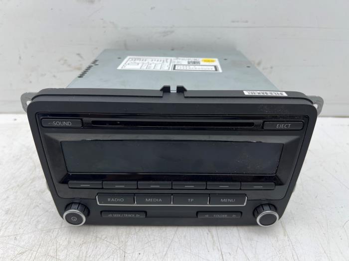 Radio van een Volkswagen Polo, Gebruikt, -, Volkswagen, -