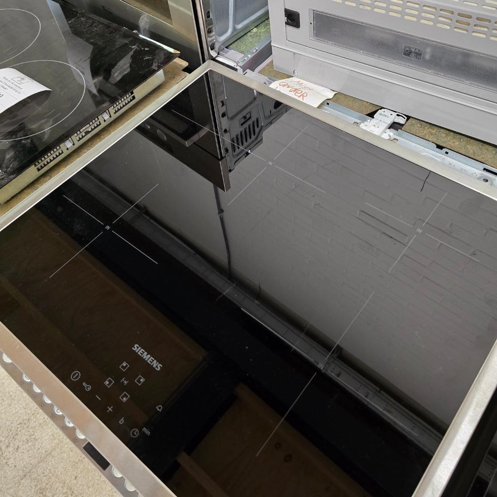 Siemens inbouw inductie kookplaat EH64KBFB5E //DEMO MODEL//, Witgoed en Apparatuur, Kookplaten, Ophalen, Refurbished, 4 kookzones
