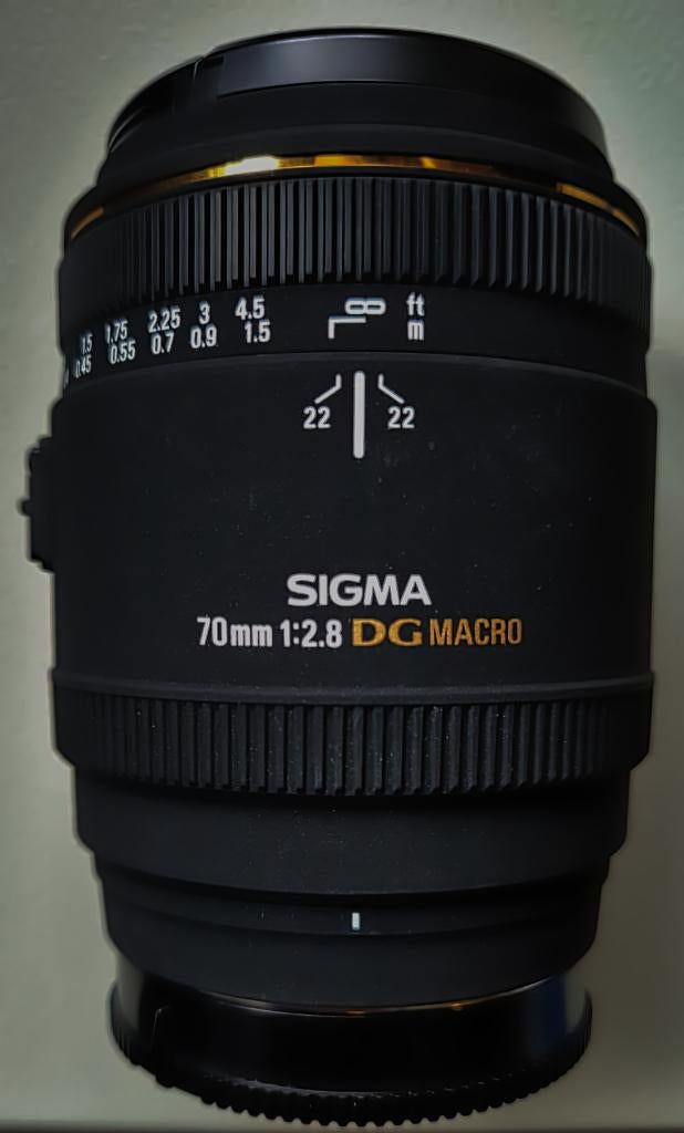 Sigma 70mm f/2.8 EX DG Macro - Sony A Fit, Sigma, Beschermhoes/tas, Ophalen of Verzenden, Zo goed als nieuw