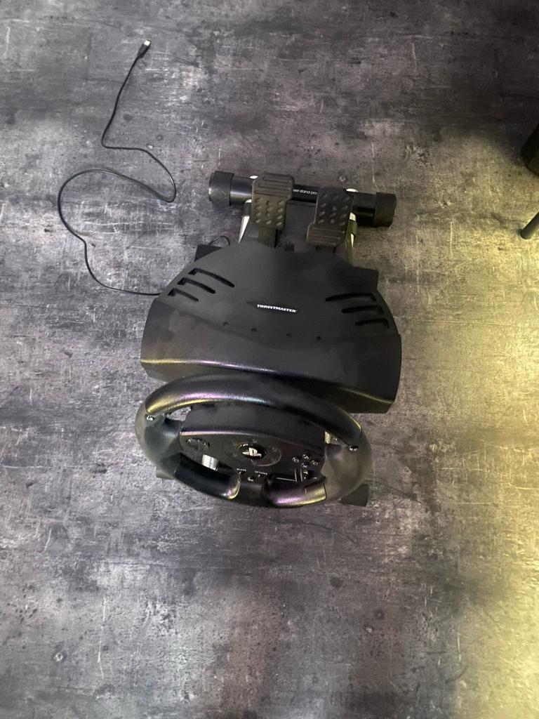 PlayStation race stuur met pedalen + wheel stand, Computers en Software, Overige Computers en Software, Zo goed als nieuw, Ophalen
