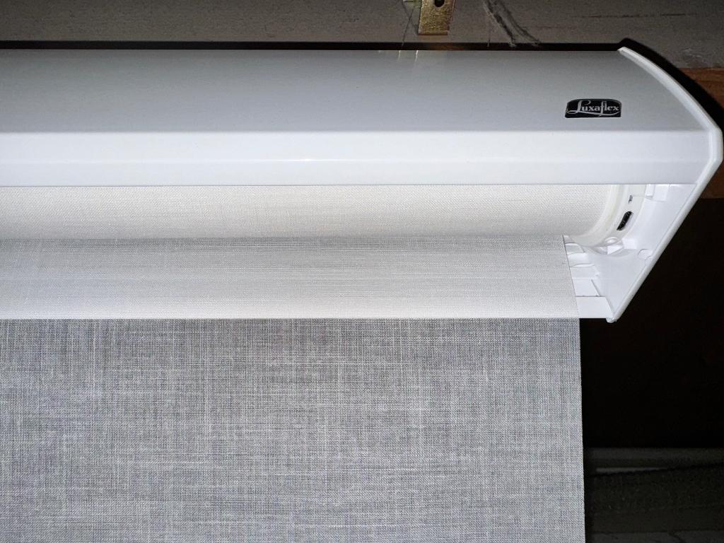 Rolgordijn elektrisch Luxaflex (splinternieuw), Ophalen, 200 cm of meer, Wit, 150 tot 200 cm