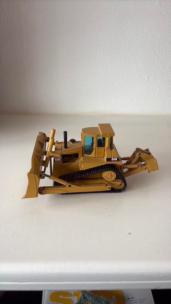 Bulldozer, Ophalen, Zo goed als nieuw, Bus of Vrachtwagen