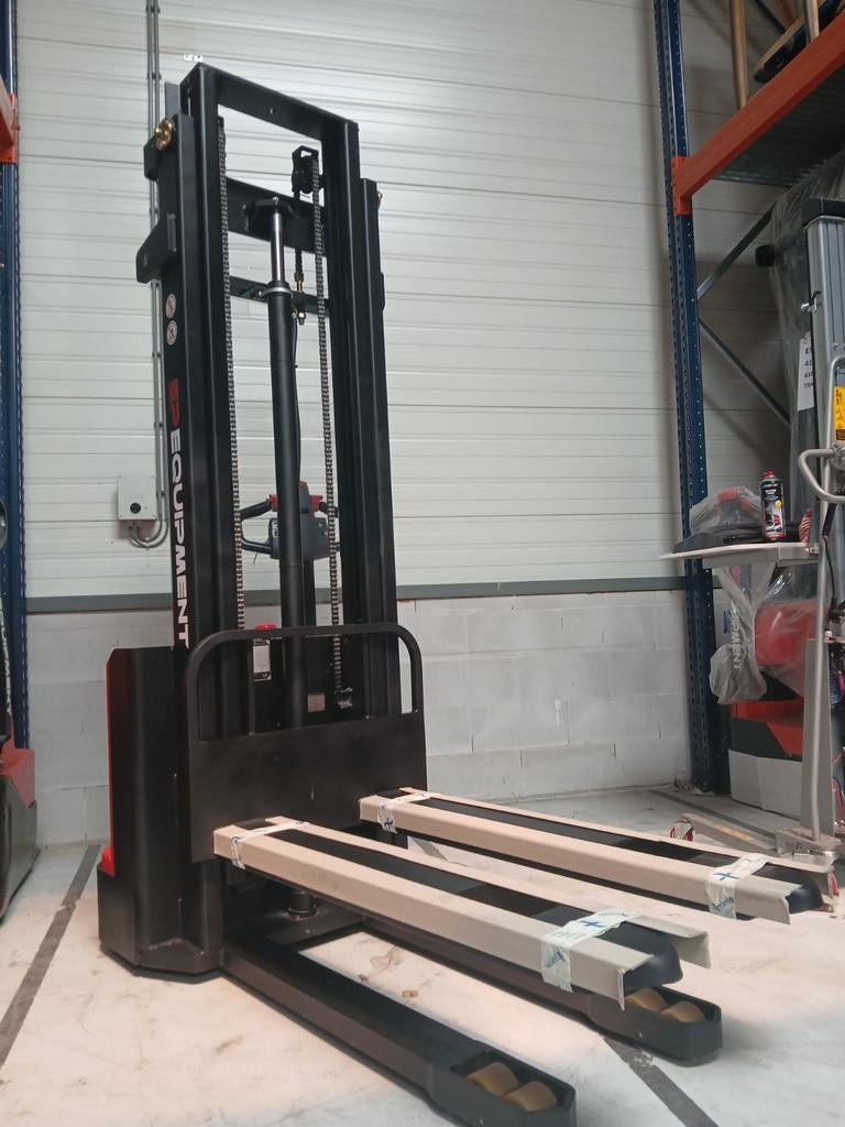 Elektrische stapelaars, 2700-4150mm, showroommodellen, Stapelaar, Ophalen of Verzenden, 1000 tot 2000 kg, EP Equipment