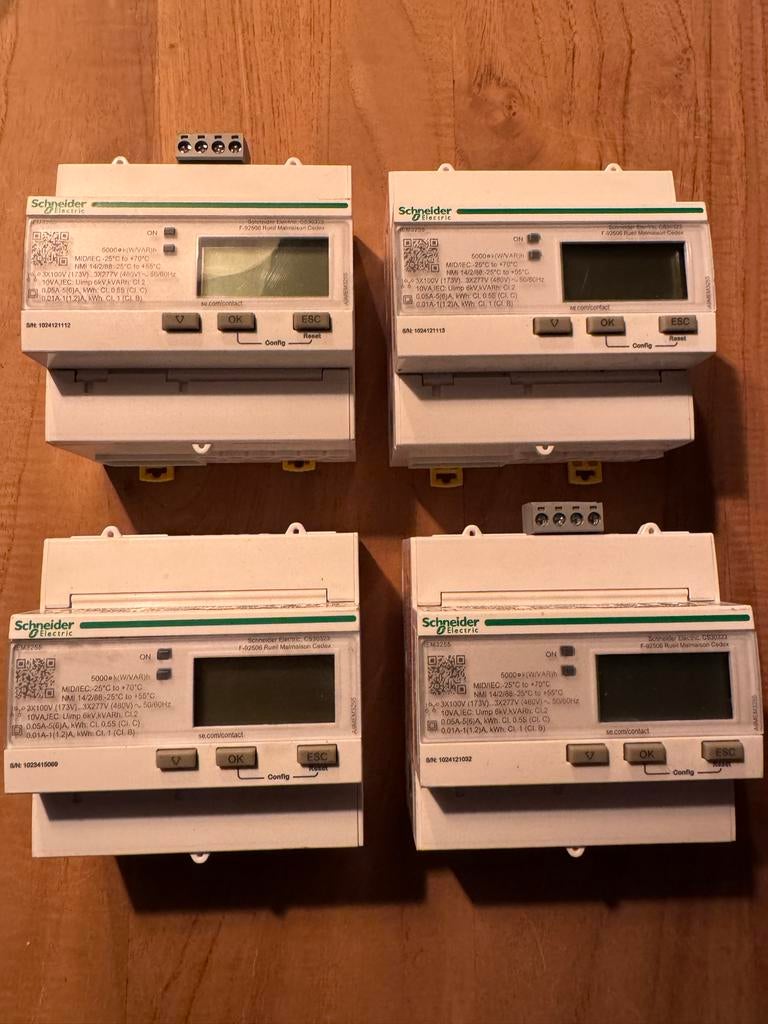 Schneider Energiemeter met Modbus, Doe-het-zelf en Verbouw, Meetapparatuur, Ophalen of Verzenden, Zo goed als nieuw