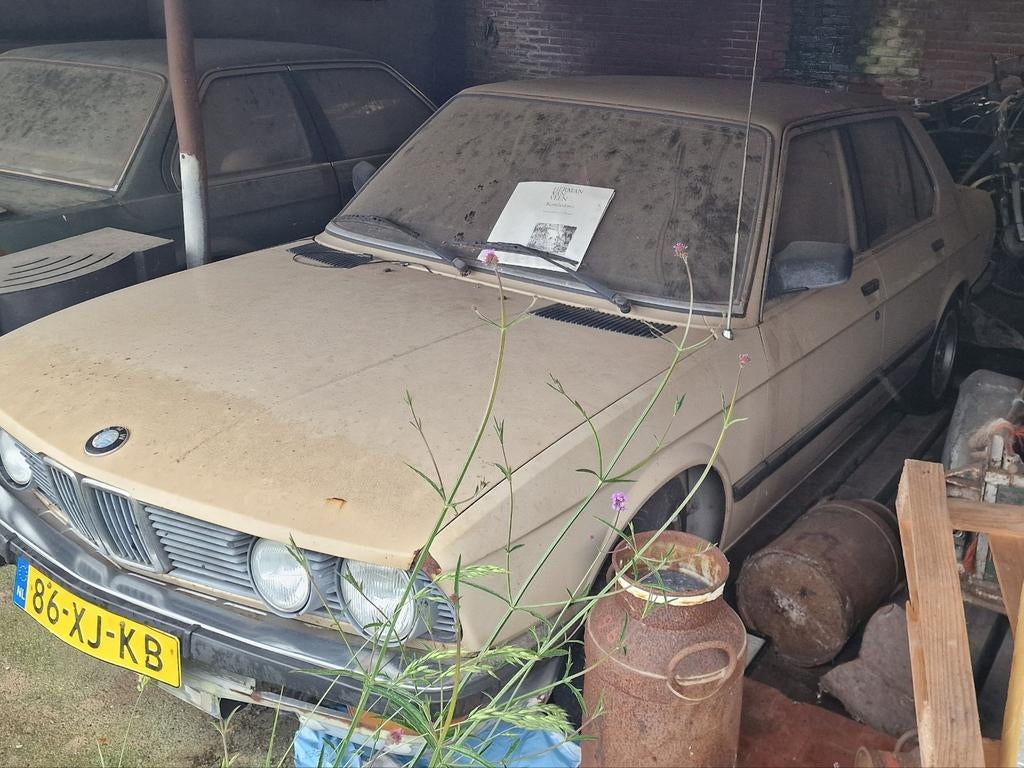BMW 5-Serie 1.8 518 1983 Beige, Auto's, BMW, 612 kg, 4 cilinders, Beige, 102 pk