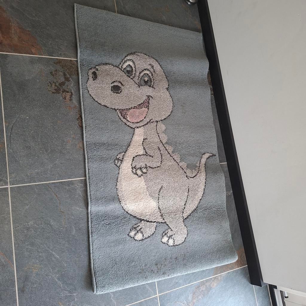Kinderkleed Dino - 149x81 cm, Ophalen, Gebruikt, Grijs, Badmat