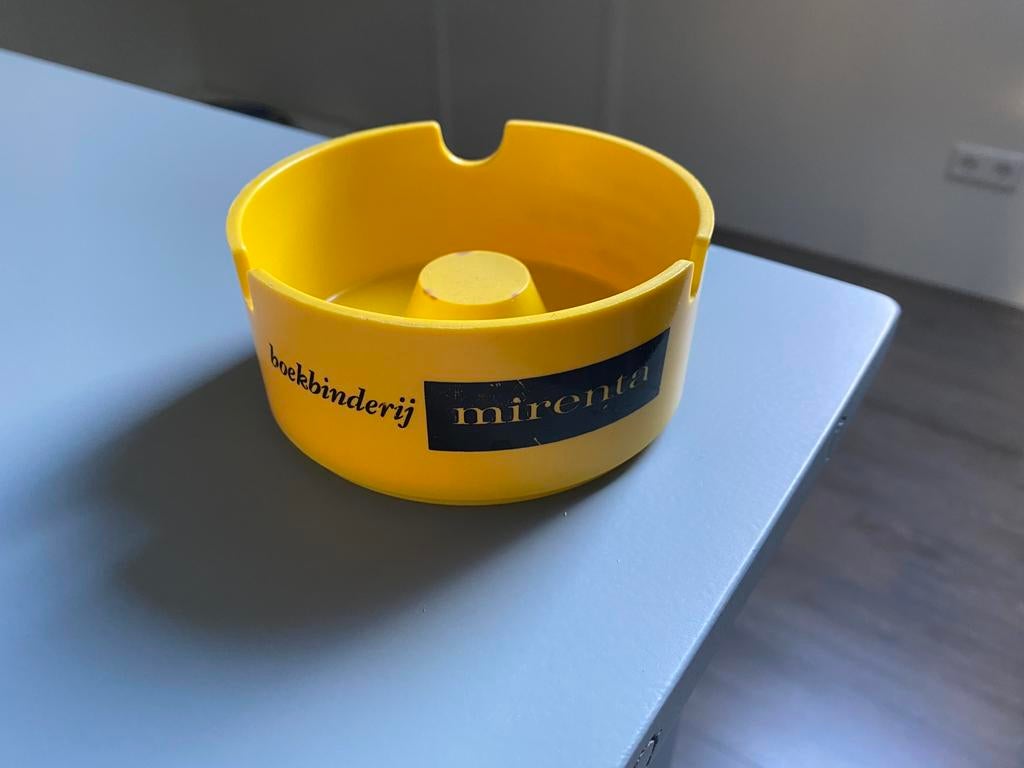 GRATIS Gele asbak van Boekbinderij Mirenta, Ophalen, Gebruikt, Asbak