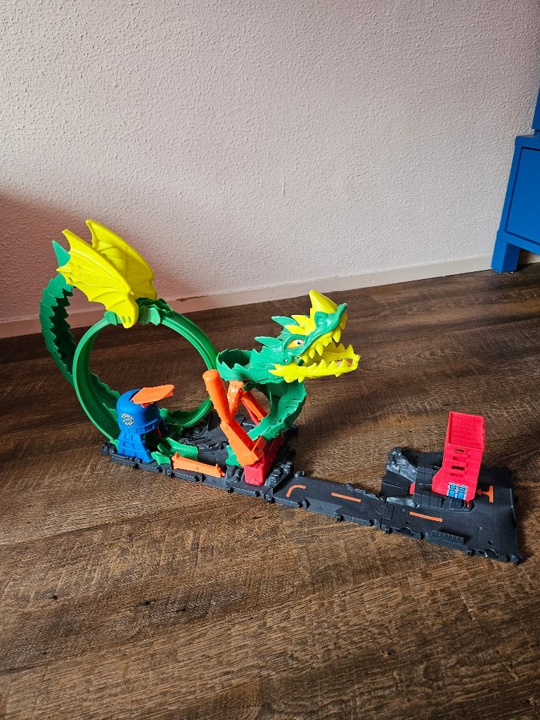 Hot Wheels City - Dragon Drive Firefight, Ophalen, Zo goed als nieuw, Jongen of Meisje