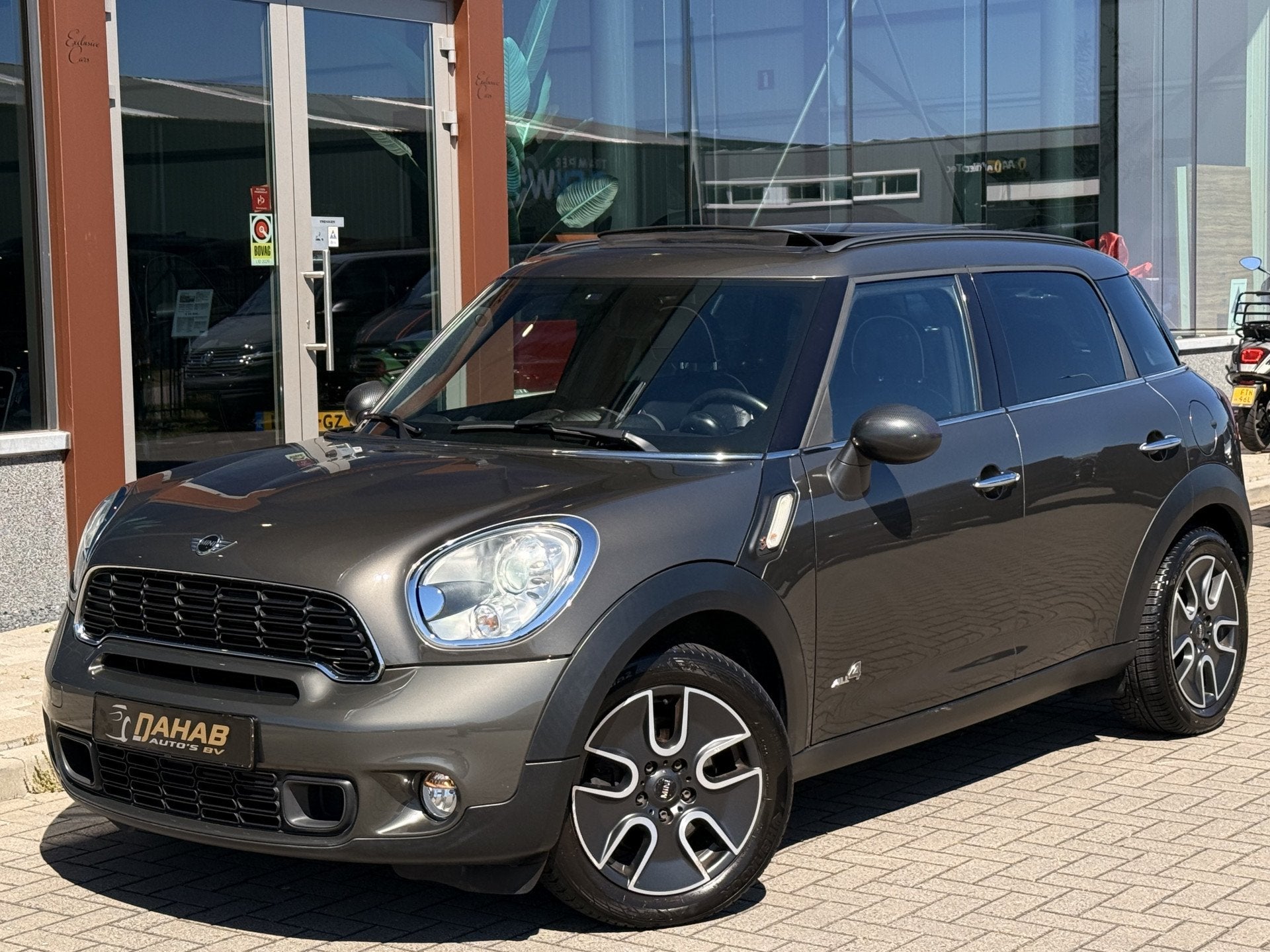 MINI Countryman 1.6 Cooper S ALL4 | Harman Kardon | Leder |, Auto's, Mini, 1380 kg, Gebruikt, Zwart, Bedrijf