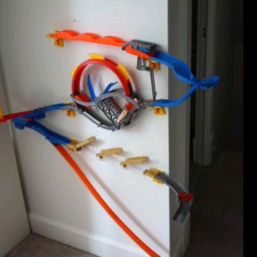 Hot wheels wall tracks, Ophalen, Zo goed als nieuw, Handmatig, Hot Wheels