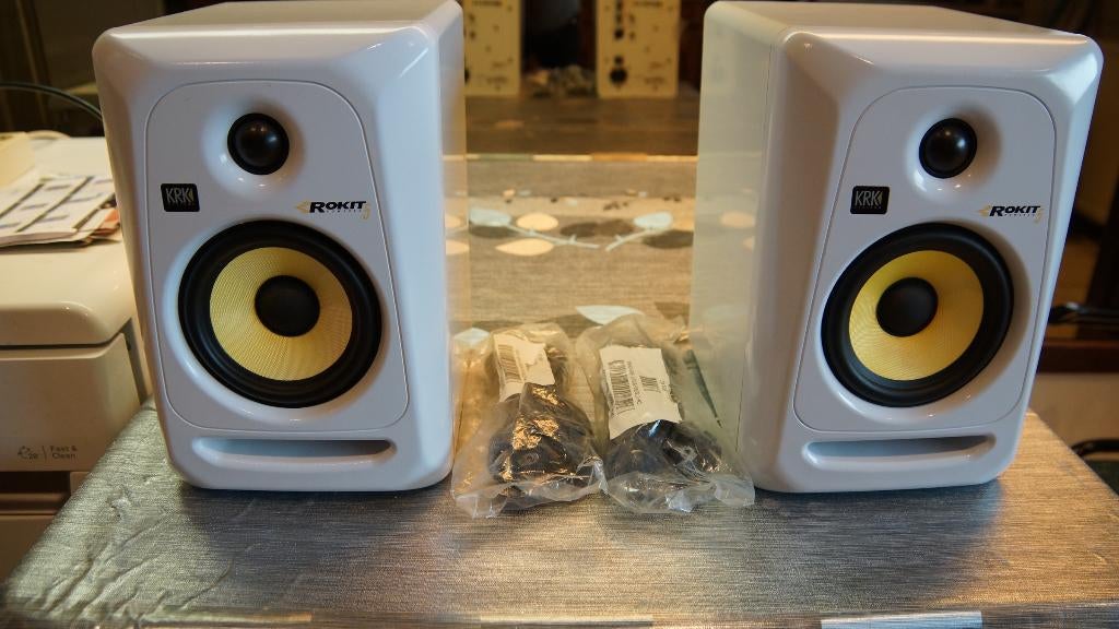 KRK Rokit 5 g3 Magic White, Audio, Tv en Foto, Luidsprekers, Zo goed als nieuw, Overige typen, Overige merken, Ophalen of Verzenden
