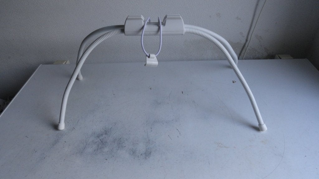 Tablet of telefoonstandaard voor oneffen oppervlak bv bed, Antiek en Kunst, Ophalen of Verzenden