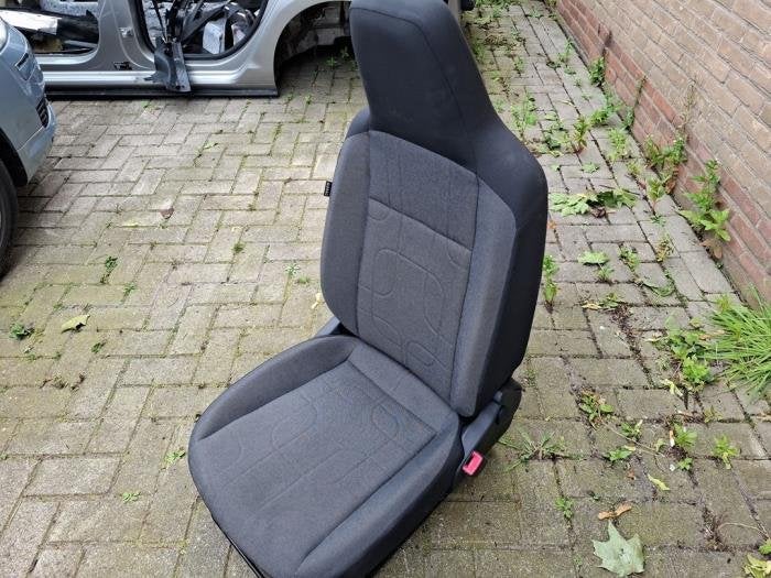 Stoel rechts van een Volkswagen UP, Auto-onderdelen, Interieur en Bekleding, Gebruikt, -, -, -