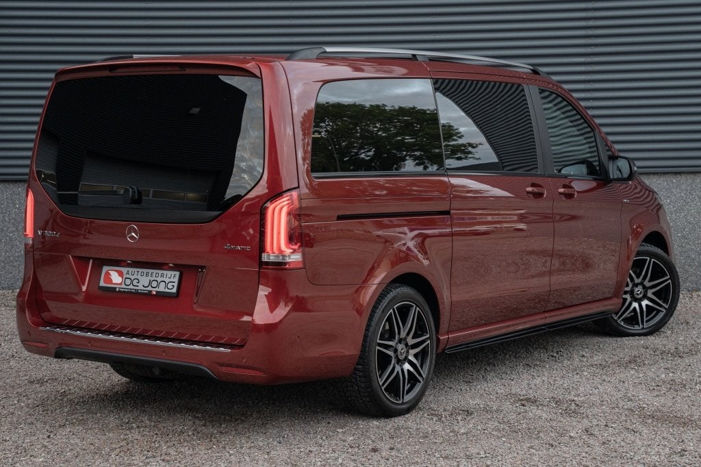 Mercedes-Benz V-Klasse 300d 4-Matic AMG 240PK | Pano | Stand, Auto's, 12 maanden, 15 km/l, Gebruikt, 4 cilinders