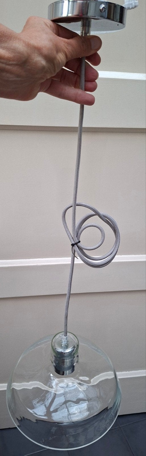 Glazen hanglamp diameter 24 cmet E27 fitting en textielkabel, Zo goed als nieuw, Glas, Modern, E27 (groot)