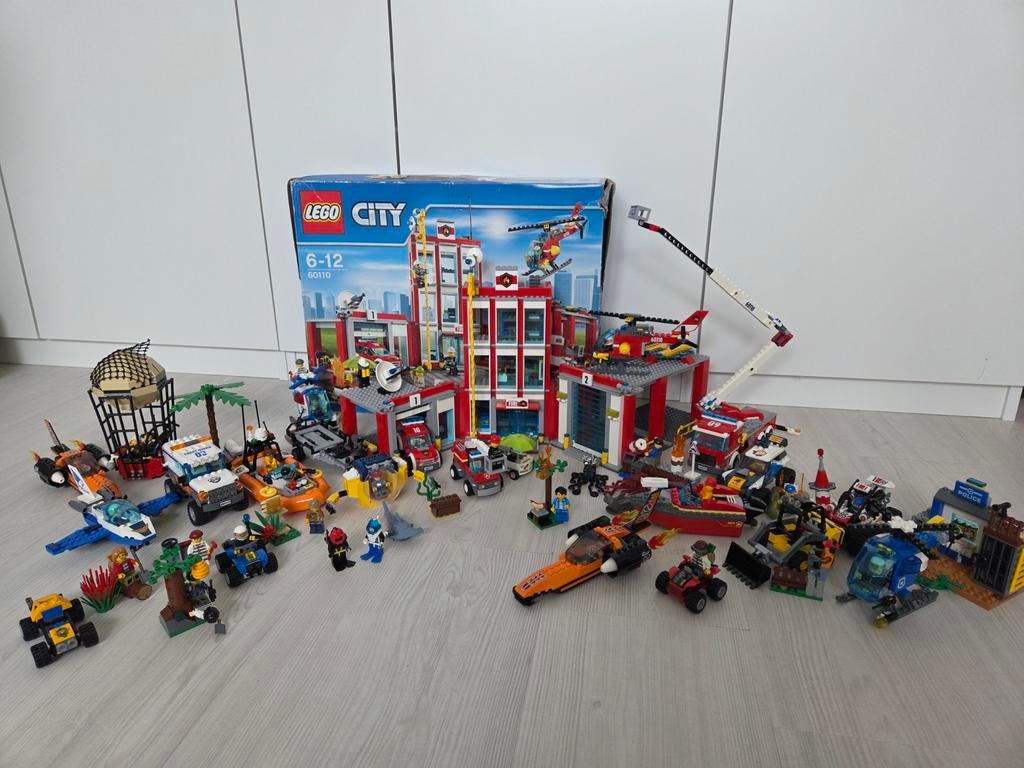LEGO City collectie partij met brandweerkazerne en meer, Lego, Ophalen of Verzenden, Complete set, Meerdere sets