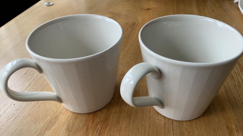GORDON RAMSAY GOURMET 2 grote koffie mokken, Ophalen of Verzenden, Zo goed als nieuw, Overige stijlen, Kop(pen) en/of Schotel(s)