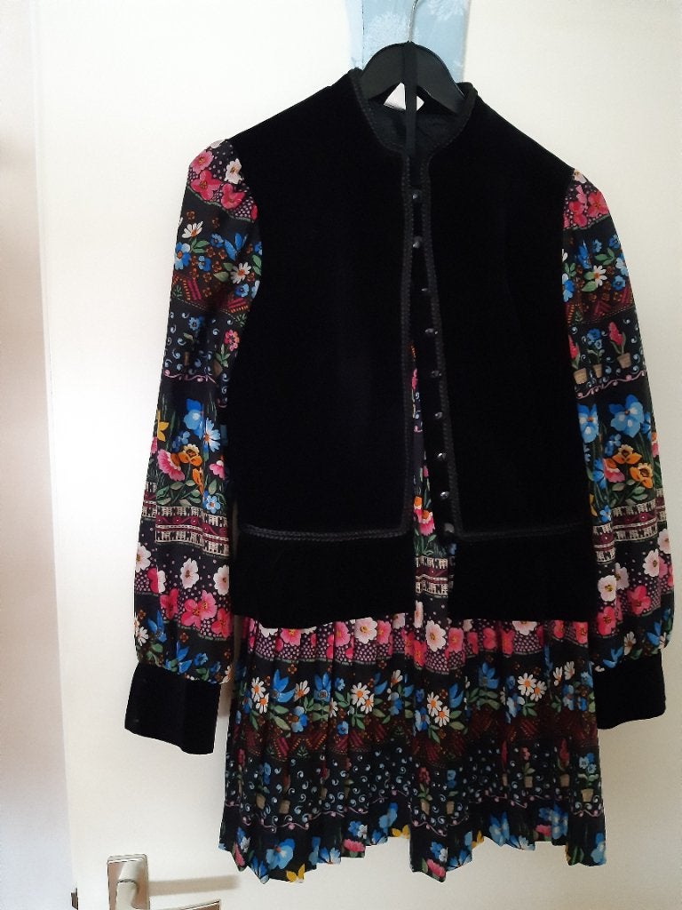 Vintage rok en hesje Lucie Linden, maat 40, Kleding | Dames, Rokken, Overige kleuren, Zo goed als nieuw, Onder de knie, Ophalen